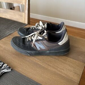 New Balance Men's Black and Brown Sneakers